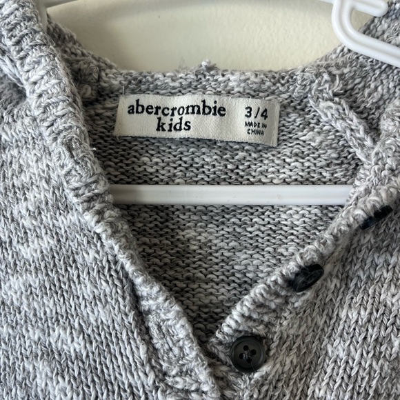Abercrombie Kids girls cozy cotton hooded sweater with lace layer size 3-4 - Picture 3 of 9